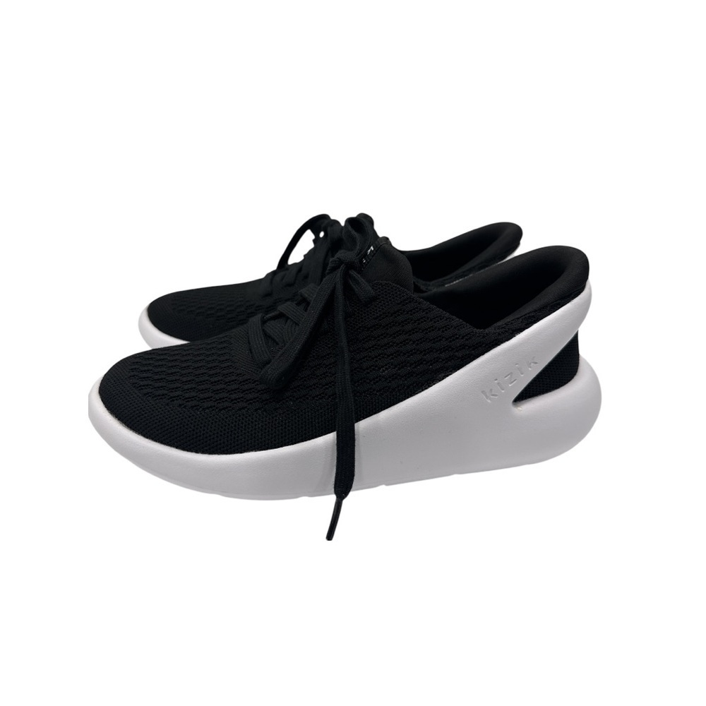 KIZIK
Roamer Hands-free Sneaker In Black/White woman’s size 6 - Picture 6 of 9